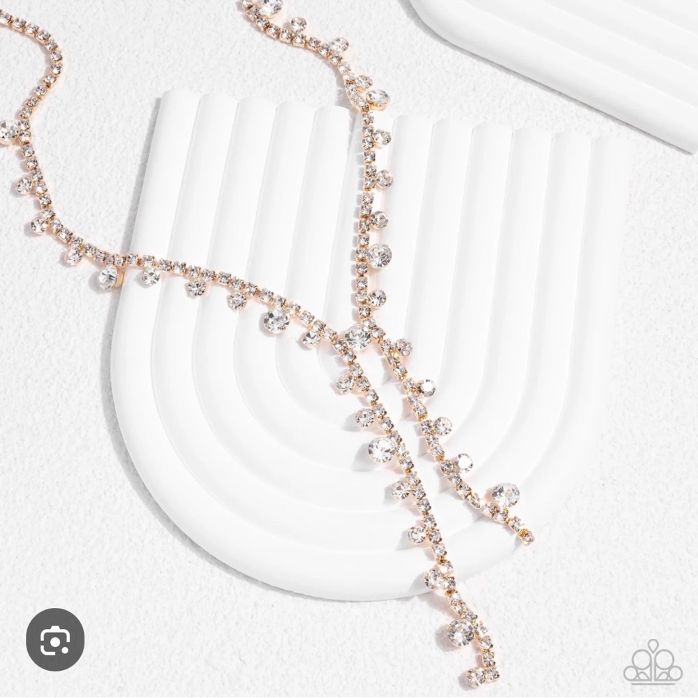 💎💎💎 “GLITTERY GETAWAY” GOLD NECKLACE WITH FREE EARRINGS ~ PAPARAZZI❗️ 💎💎💎